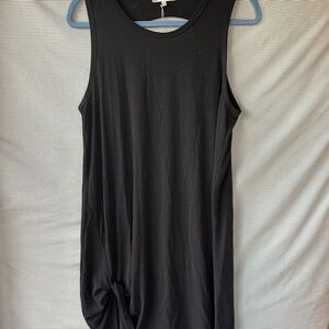Elegant Black Sleeveless Dress with cutout